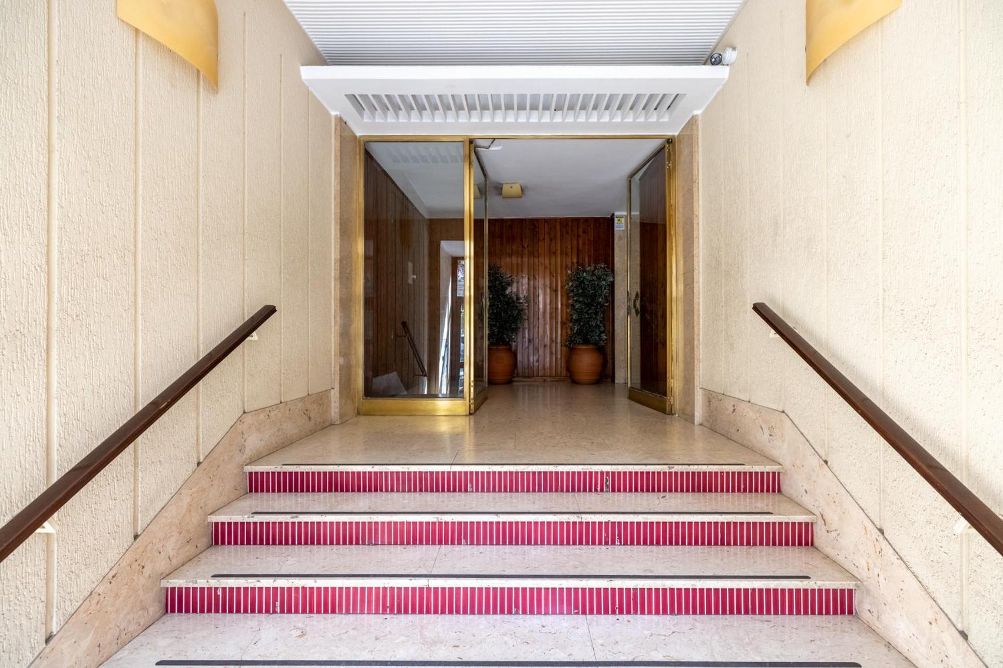 Next Stop Vatican Guesthouse روما المظهر الخارجي الصورة
